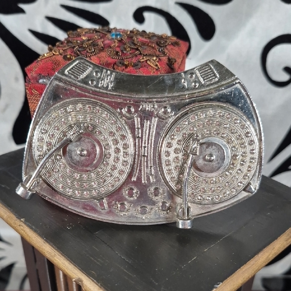 TURNTABLE Belt Buckle